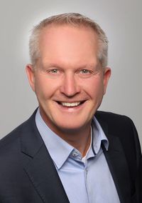 Portraitfoto von Oliver Gnad