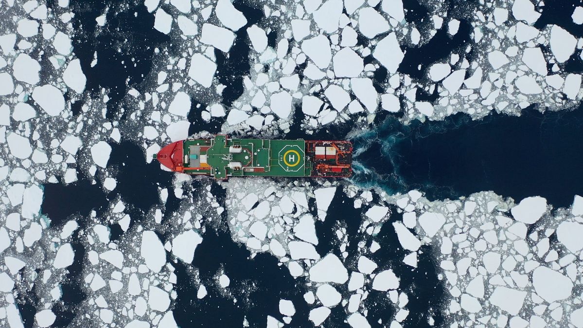Aerial photo of China's research icebreaker Xuelong 2 conducting scientific expedition in the Amundsen Sea on January 6, 2024