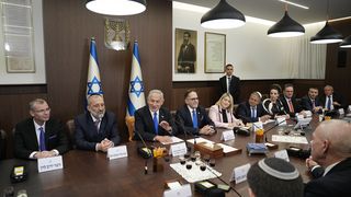 Der israelische Premierminister Benjamin Netanjahu während einer Kabinettssitzung in Jerusalem am 29. Dezember 2022