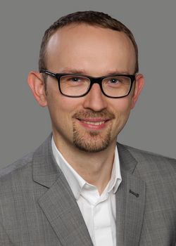 Dr. oec. Paweł Tokarski