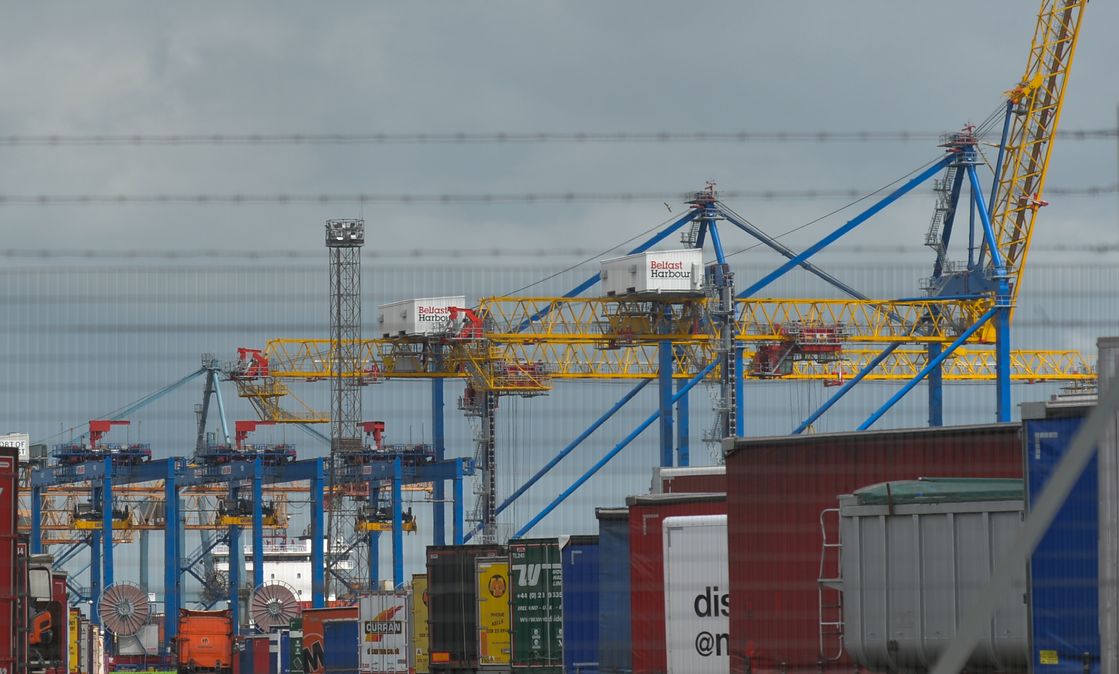 Container-Terminal im Hafen von Belfast: In Nordirland gelten weite Teile der EU-Standards beim Warenverkehr