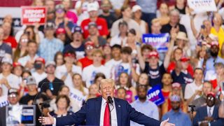 Der republikanische Präsidentschaftskandidat Donald Trump bei einer Wahlkampfveranstaltung am 27. Juli 2024.