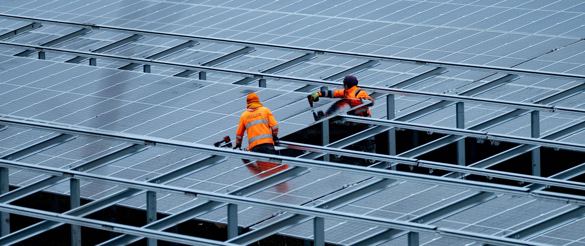 Errichtung eines neuen Solarparks (Symbolbild)