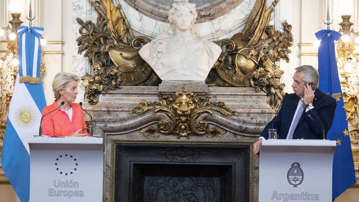 EU Commission President Ursula von der Leyen and Argentine President Alberto Fernández during a press conference at the Casa Rosada presidential palace. 