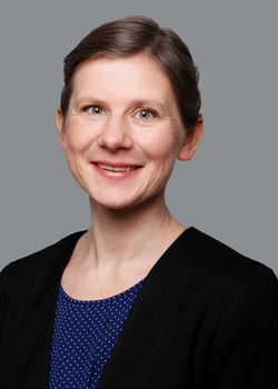 Dr. Anne Koch