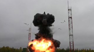 Abschuss einer russischen ballistischen Interkontinentalrakete bei einem Test in Plesetsk