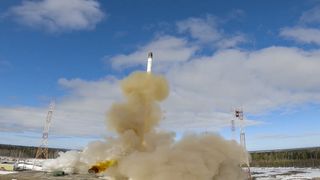 Teststart einer ballistischen Interkontinentalrakete RS-28 Sarmat in der Region Archangelsk