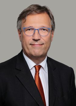 Dr. rer. pol. Stefan Mair