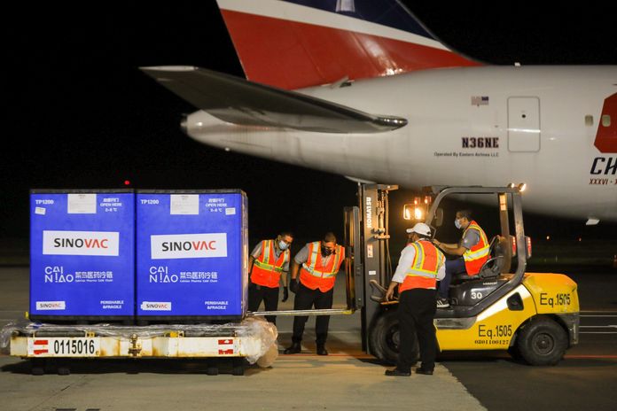 Der chinesische Covid-19-Impfstoff Sinovac tritt in San Salvador, El Salvador ein.