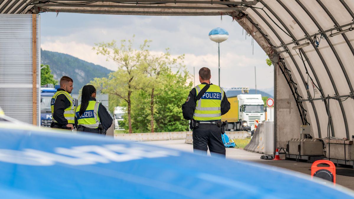 Grenzkontrolle der Bundespolizei an der deutsch-österreichischen Grenze