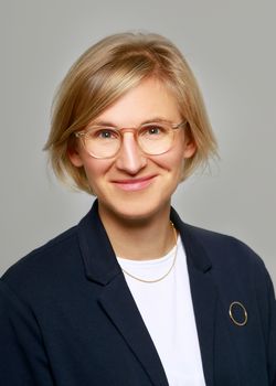 Dr. Pia Fuhrhop