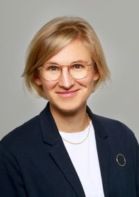 Dr. Pia Fuhrhop