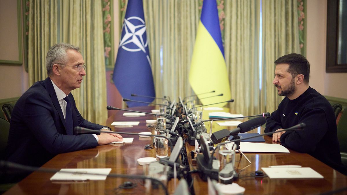 NATO Secretary General Jens Stoltenberg to visit Ukrainian President Volodymyr Selenskyj in April 2023