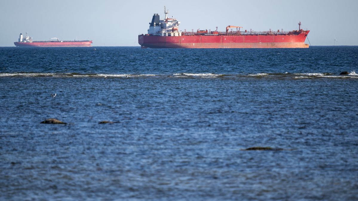 Tankschiff auf dem Wasser